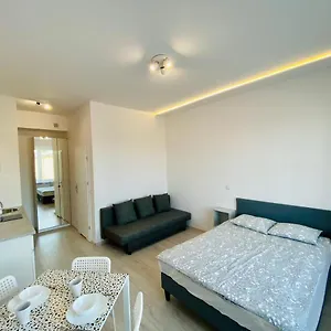 apartamenty-smolna-11.warsawhotelspoland.com/